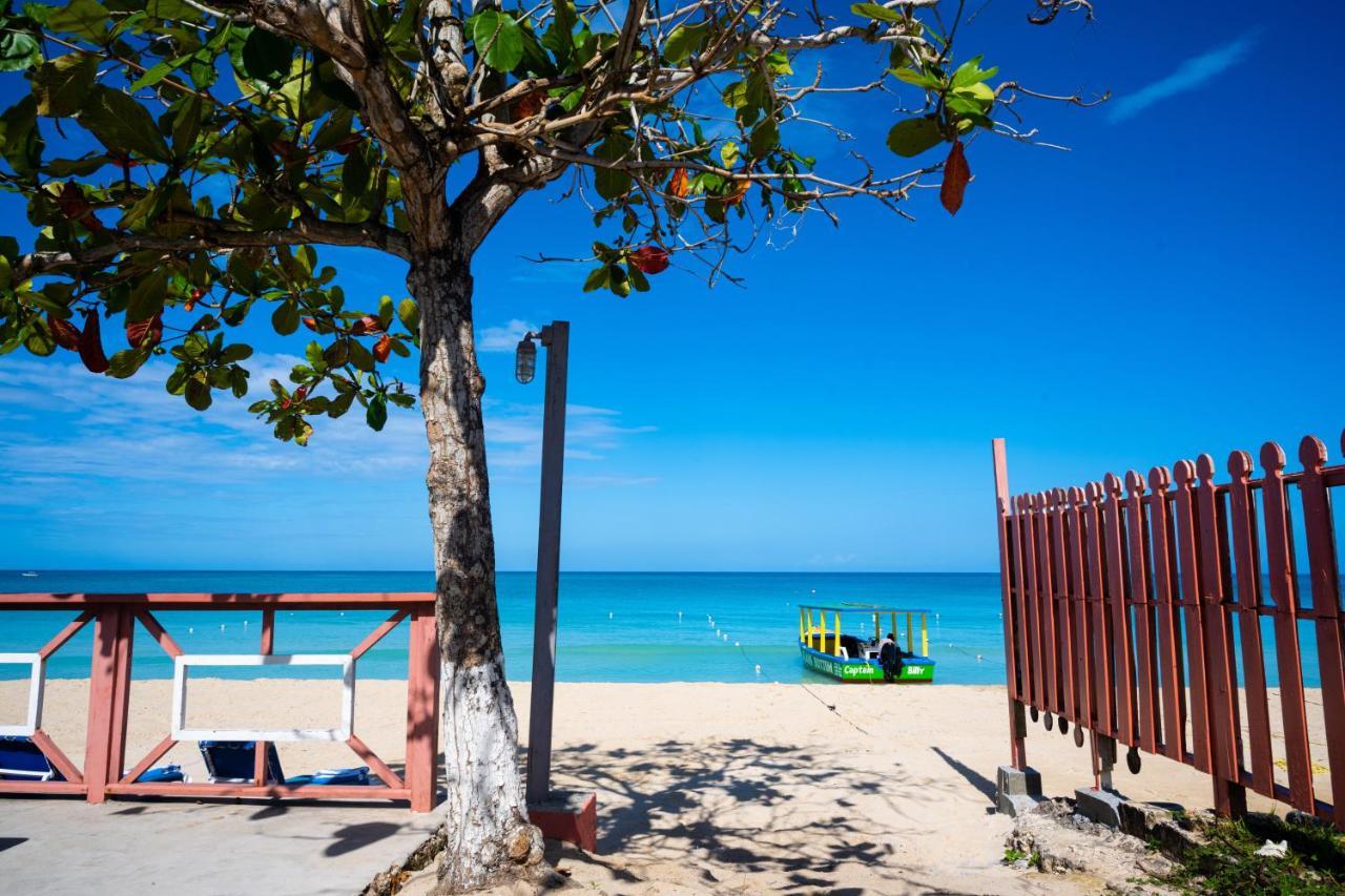 Shields Negril Villas Экстерьер фото