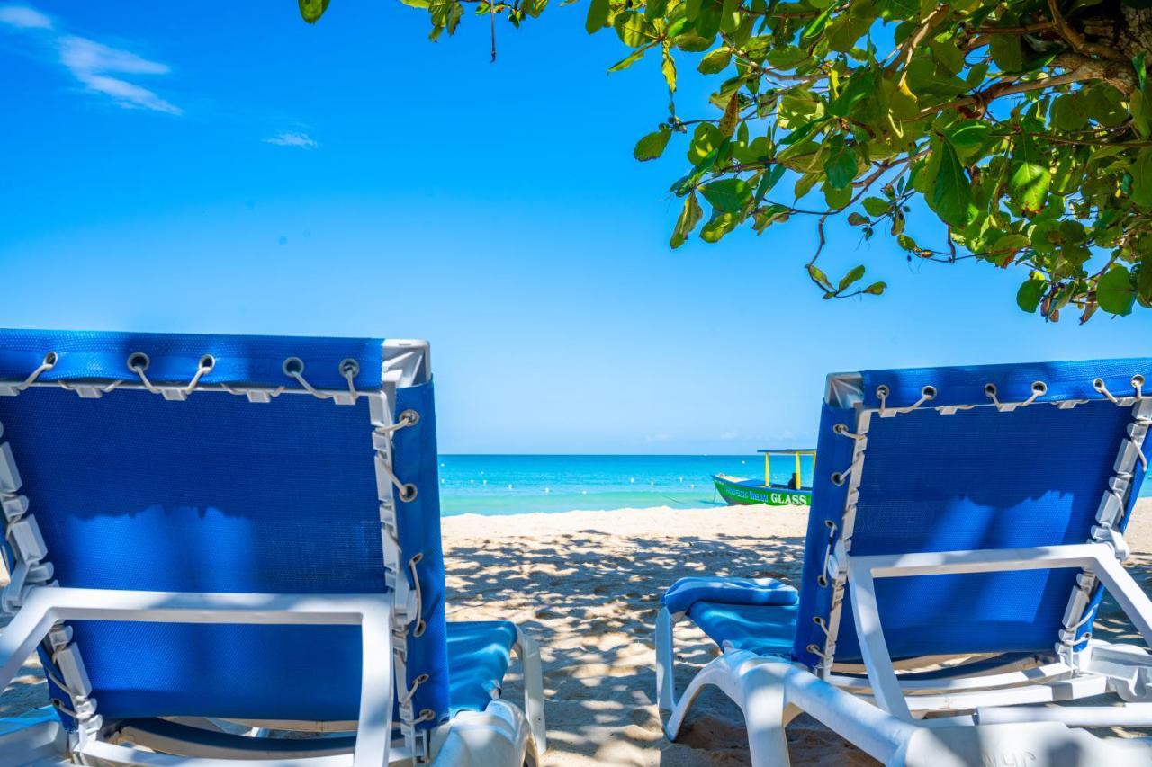 Shields Negril Villas Экстерьер фото