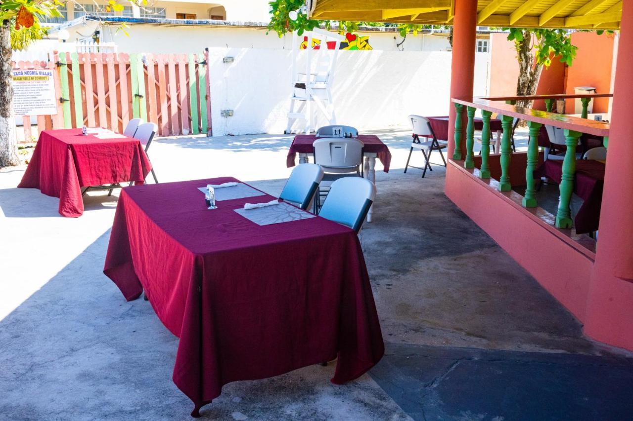 Shields Negril Villas Экстерьер фото