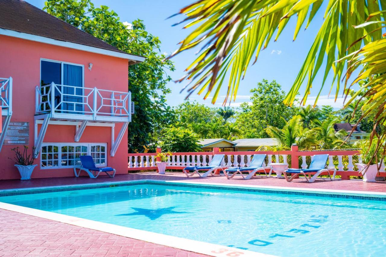 Shields Negril Villas Экстерьер фото