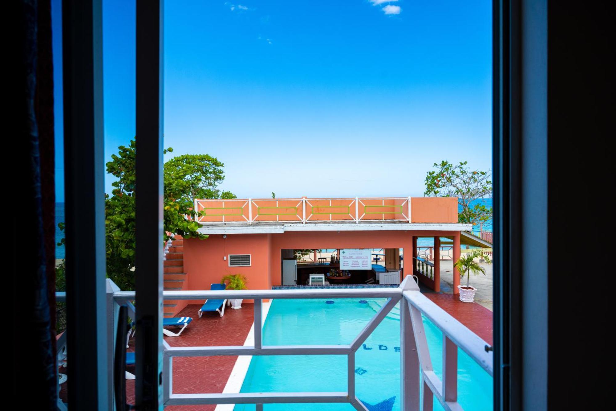 Shields Negril Villas Номер фото
