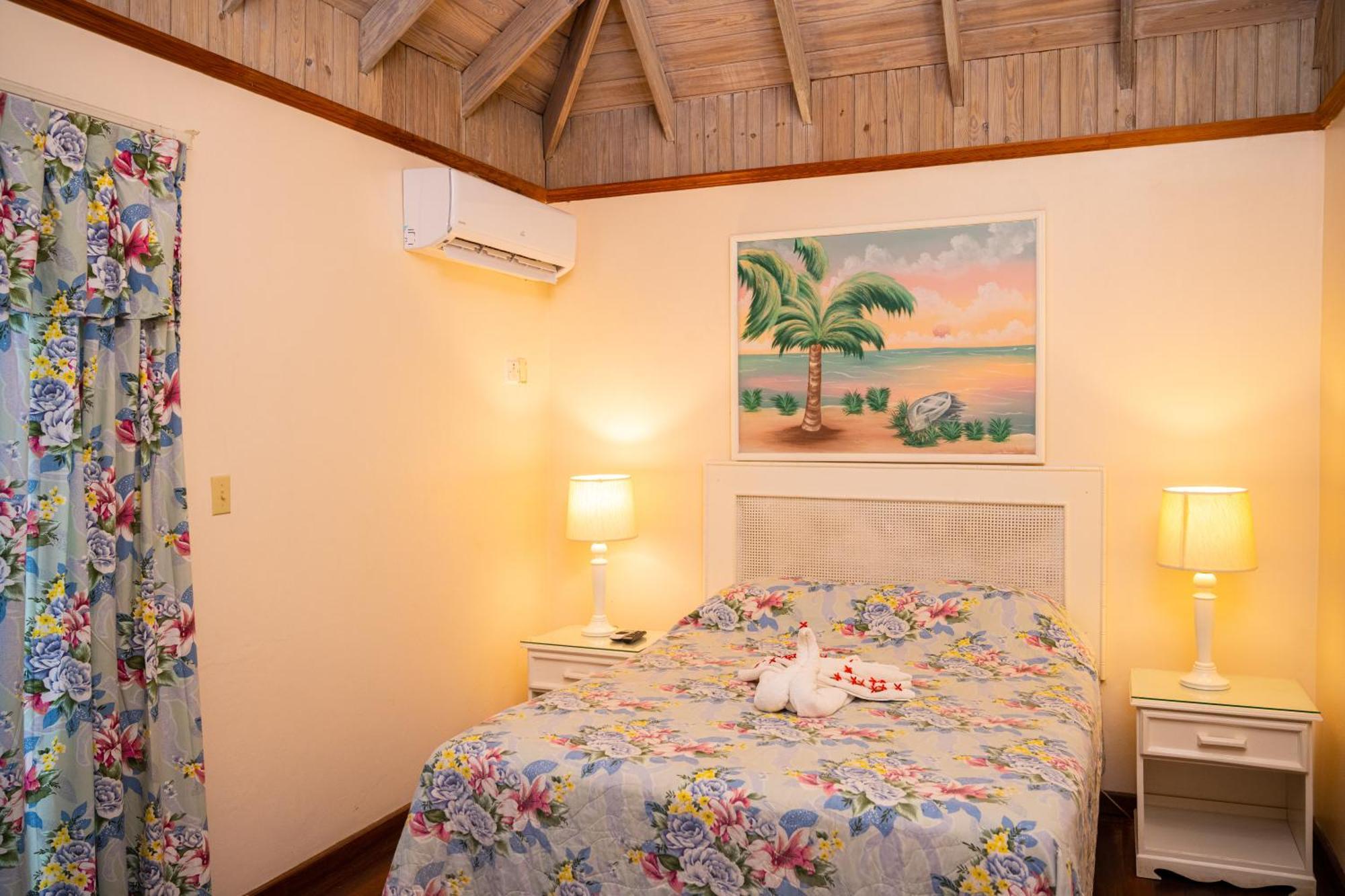 Shields Negril Villas Номер фото